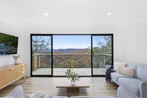 Katoomba House | Pet-Friendly Retreat at Megalong Valley Lookout Cottage
