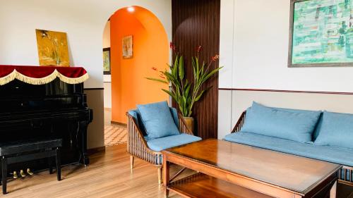 Dak R'Lap Cabin | Pet-Friendly MeGarden Daknong with Ocean View & Breakfast