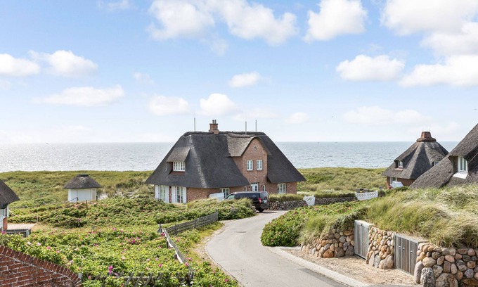 Hornum House | Unmatched Oceanfront Bliss at Mehr Geht Nicht Hotel