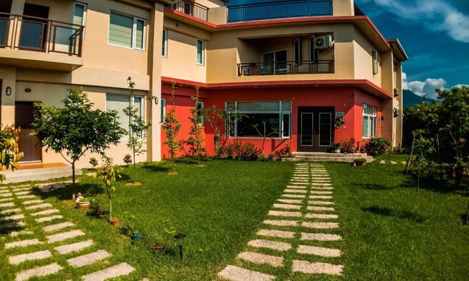 Shoufeng Bed & Breakfast | Discover Mei Jung B&B: Pet-Friendly Stay with Breakfast