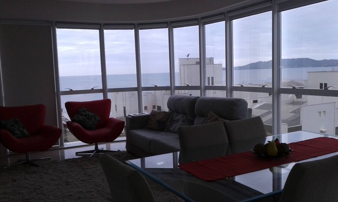 Itapema Apartment | Beachside Bliss: Meia Praia 3-Bedroom Apartment Retreat