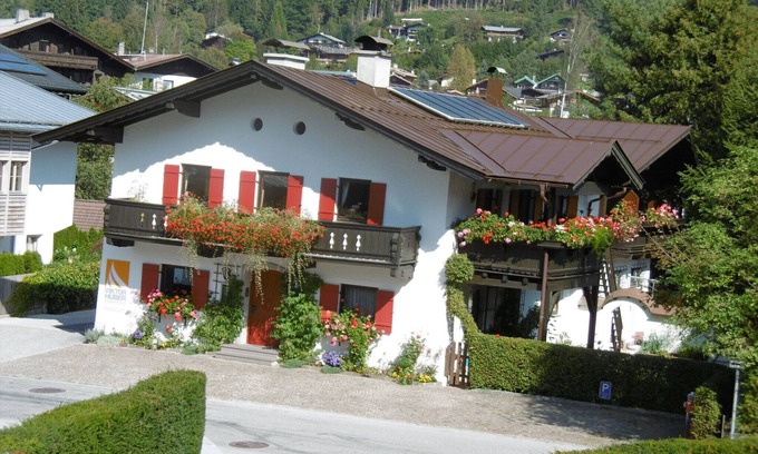 Kitzbuehel Apartment | Modern Meikl 2-Bedroom Apartment in Kitzbuehel - Rated 9.6