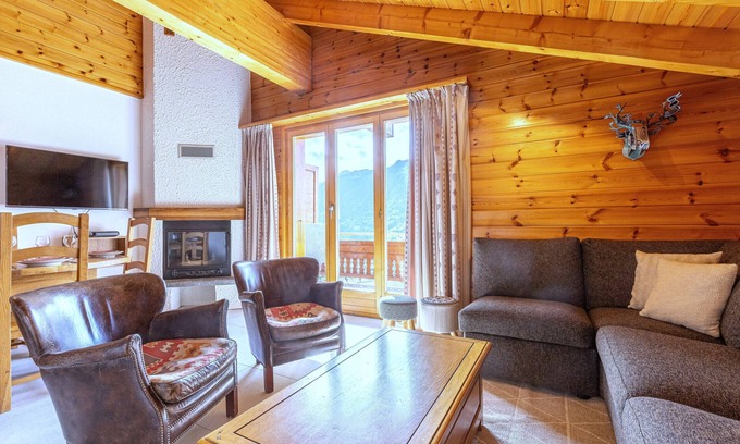 Veysonnaz Apartment | Quiet Meinaz W 030 Apartment with Pool & Spa for Families