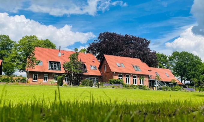 Kirchlinteln Apartment | Sehlingen Studio: Wheelchair Accessible with Ocean View