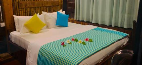 Stung Treng Resort | Relax at Mekong Bird Resort & Hotel with Ocean Views
