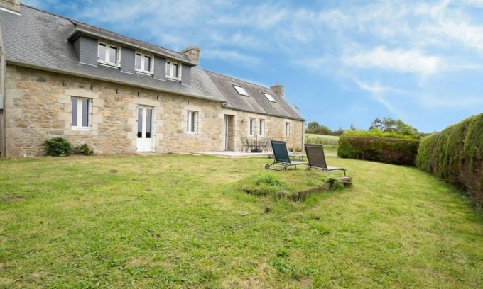 Plouzelambre House | Pet-Friendly Melchoneg: Oceanfront Retreat with Spa & Breakfast