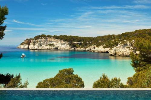 Cala Galdana Hotel | Discover Meliá Cala Galdana: Oceanfront Bliss Awaits