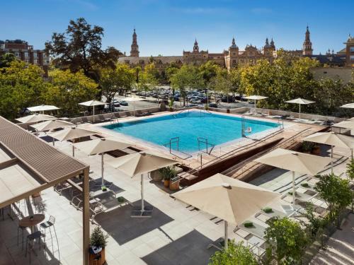 Huerta de la Salud Hotel | Experience Melia Sevilla: 4-Star Comfort with Ocean Views