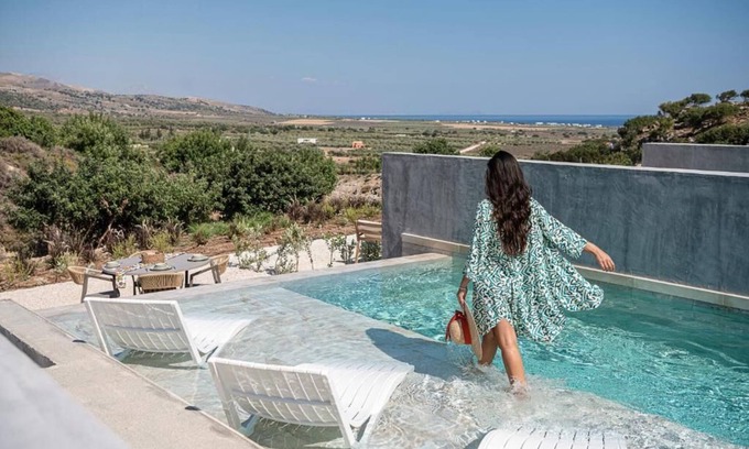 Patsianos House | Melissa Luxury Suite with Private Pool