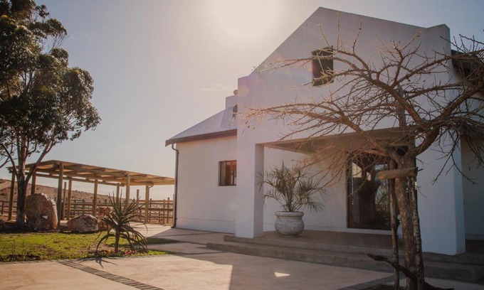 Breede River Valley House | Discover Melk Houte Bosch Guest Farm: Family-Friendly Retreat