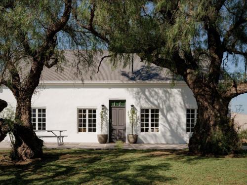Boesmanspad House | Relax at Melkhout Farm Cottage - Rated 9.4/10 & Pet Friendly