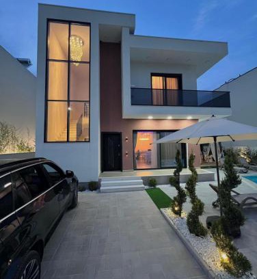 Ishem Villa | Melodié Family Villa