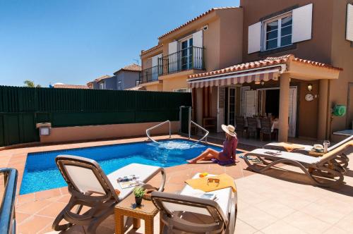 Costa Meloneras Villa | Delightful Meloneras Hills 16 with Pool and Pet-Friendly Options