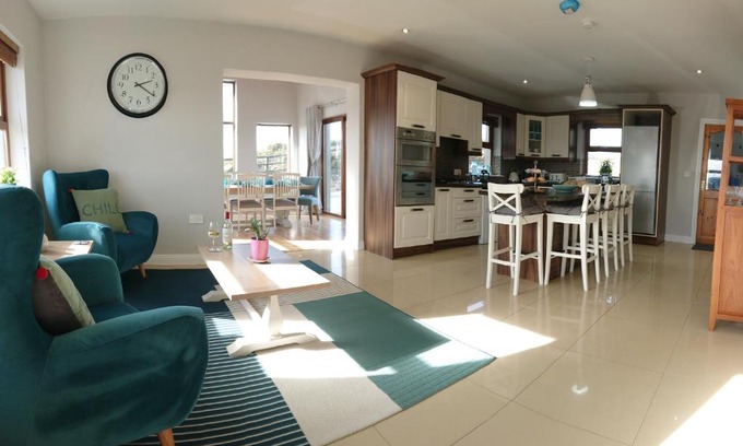 Lisdoonvarna House | Family-Friendly Melroche House in Scenic Doolin