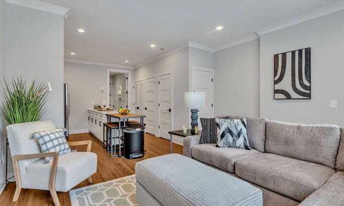 Historic Waverly House | Explore Melrose Mezzo - Steps from Downtown with Rooftop Views