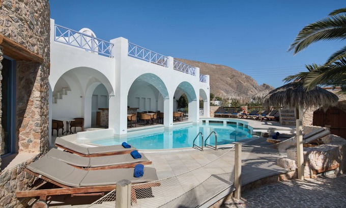 Perissa Apartment | Top-Rated Meltemi Suites: Pool, Spa & Family-Friendly Fun