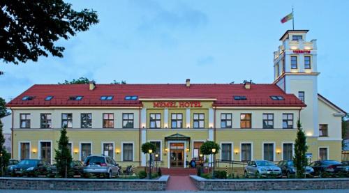 Old Town Hotel | Explore Memel Hotel: Pet-Friendly with High Guest Ratings