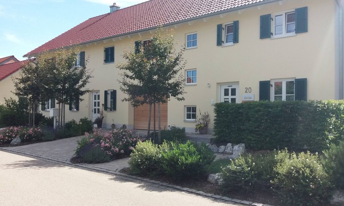 Unterallgau Apartment | Memmingen Vacation Apartment: Guest Rated 9.8 with Lake View