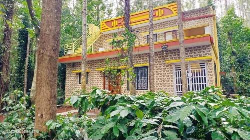 Yercaud House | Discover Memmsta S.P Resort Inn: Pet-Friendly Getaway