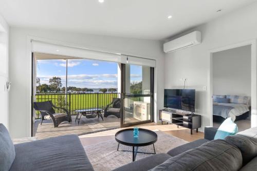 Tauranga House | Memorial View - Tauranga Holiday Home