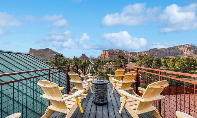 Oak Creek House | Historic Ranch Retreat with Pool & Ocean Views - 10/10 Rating