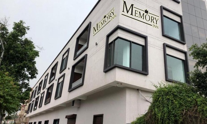 Bhiwani Bed & Breakfast | Welcoming Memory Inn: Family & Pet-Friendly Accommodations