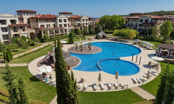 Sozopol Apartment | MENADA Green Life: Inviting Studio with Oceanfront Views