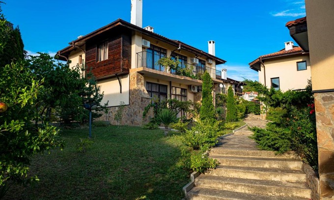 Kosharitsa Villa | Discover Menada Sunny Hill Villa with Pool & Pet Friendly Stays
