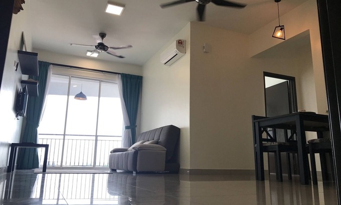 Kampung Kuchai Apartment | Discover Menara Majestic Ipoh: Family-Friendly Retreat