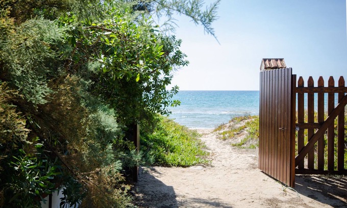 Contrada Fiori Sud House | Seaside Retreat: Menfi House with Ocean Views & Breakfast