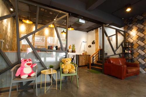 Jiaoxi Hotel | Family-Friendly Meng Yun Ge Hotel with Great Reviews