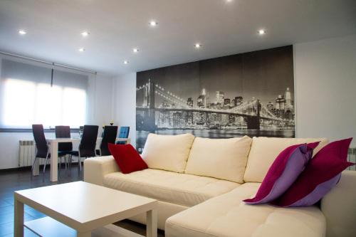 Alcaniz Apartment | Family-Friendly Stay at Mequedo in Alcañiz