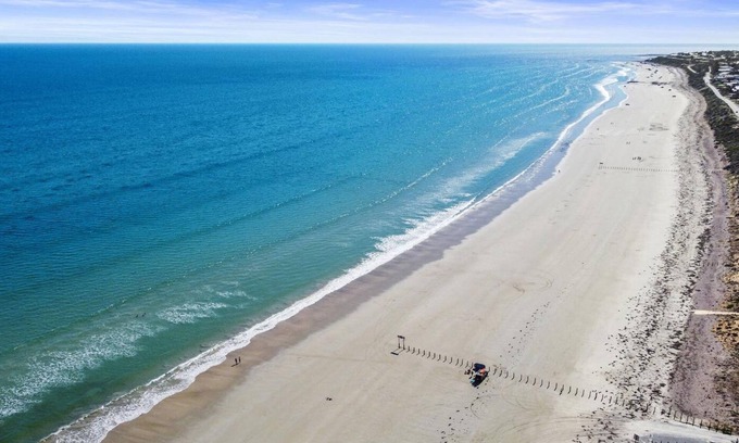 Silver Sands House | Experience Adventure at Mer Belle, Aldinga Beach Retreat