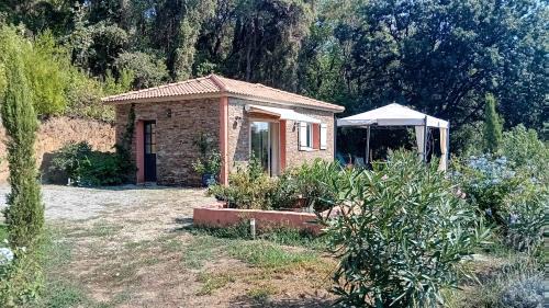 Cervione House | Relaxing Getaway at Mer et Campagne - Pet & Child Friendly