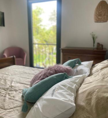 Salsas Apartment | Family-Friendly Mercearia: Relax by the Pool