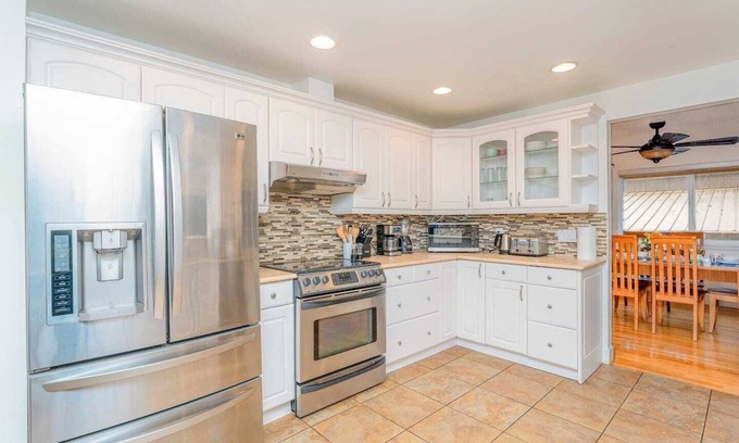 Mercer Island House | MercerIsland,largeyard,grill,fire pit