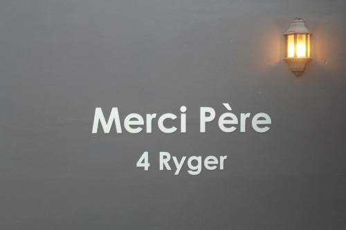 Mountainside Apartment | Experience the Oceanfront Bliss at Merci Pére Hotel