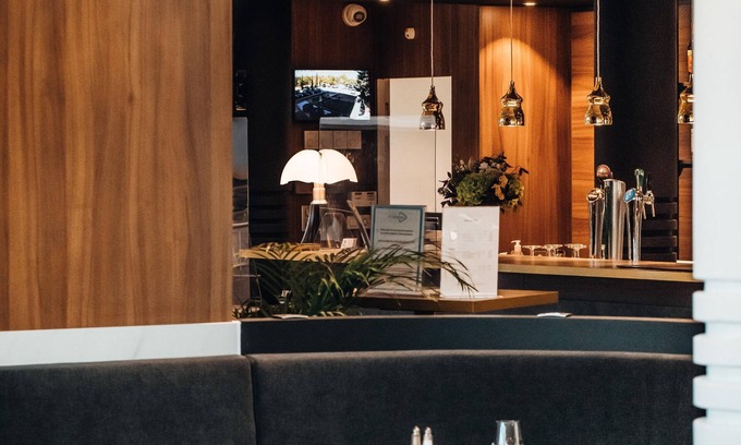 Grand Sud Hotel | Discover Hôtel de l'Arbois: Eco-Friendly Retreat with Pool