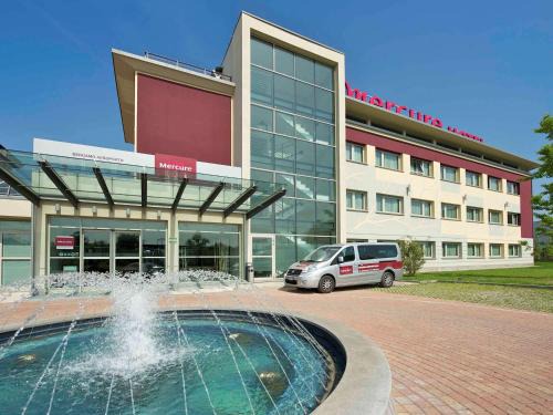 Stezzano Hotel | Discover Mercure Bergamo Aeroporto: Family-Friendly Retreat