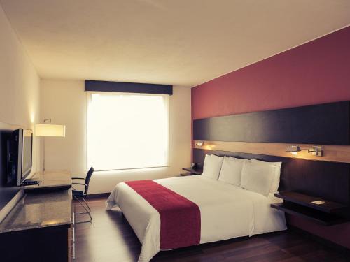 El Nogal Hotel | Discover Mercure Bogota BH Retiro: 4-Star Family-Friendly Stay
