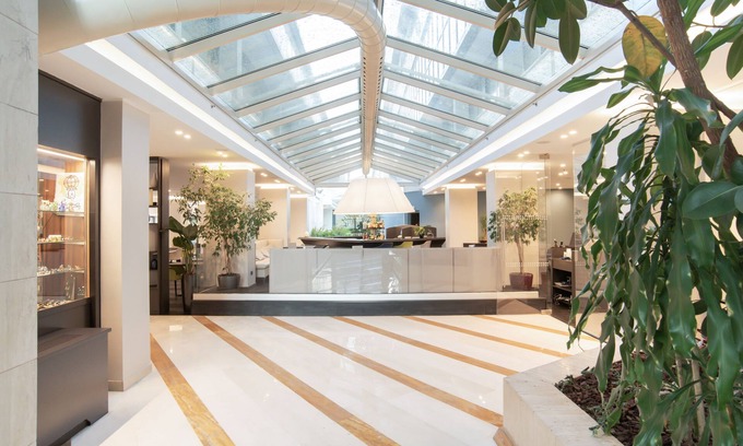 Zona XXVIII Tor de' Cenci Hotel | Relax at Mercure Eur Roma West - 4-Star Family-Friendly Stay