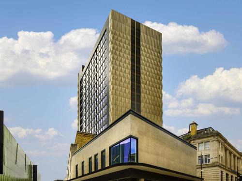 Newport Hotel | Discover Mercure Newport: Pet-Friendly 4-Star Retreat