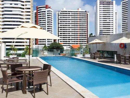 Pituba Hotel | Relax at Mercure Salvador Pituba with Ocean View & Spa