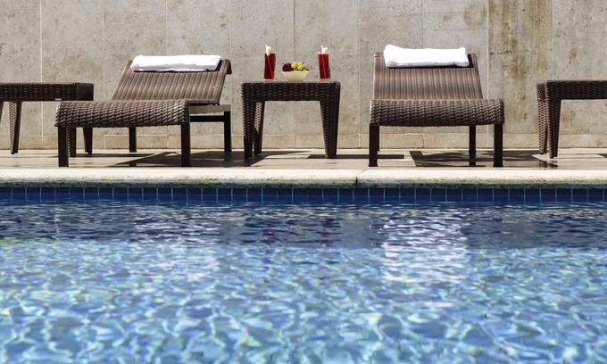 Pituba Hotel | Comfortable Stay at Mercure Salvador Pituba with Pool & Spa