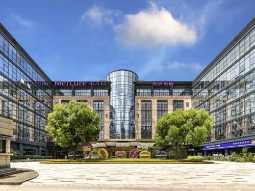 Changning Hotel | Book Mercure Shanghai Hongqiao Soho: 4-Star Family Haven