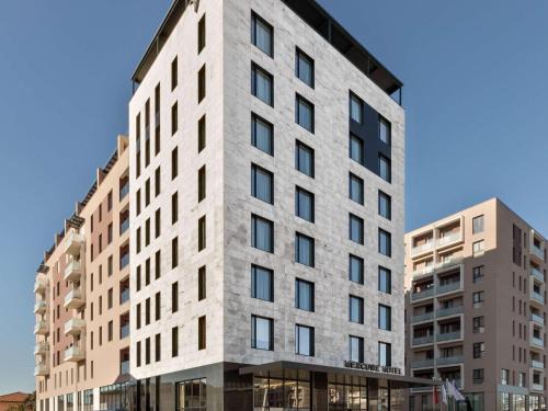 Tirana Hotel | Discover Mercure Tirana: 4-Star Hotel with Oceanfront Pool