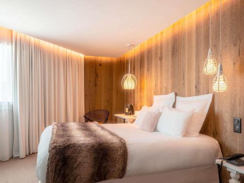 Valence Hotel | Discover Mercure Valence: Pet-Friendly with Ocean Views