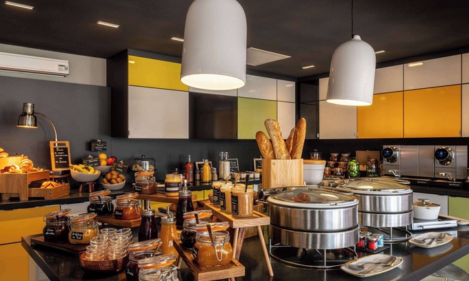 Valence Hotel | Relax at Mercure Valence Sud with Pool and Spa Amenities