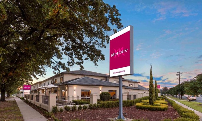 Wagga Wagga Hotel | Relax at Mercure Wagga Wagga: Pool, Dining & Family Friendly