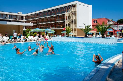 Sunny Beach Hotel | Discover Mercury Hotel: Premium All-Inclusive Retreat